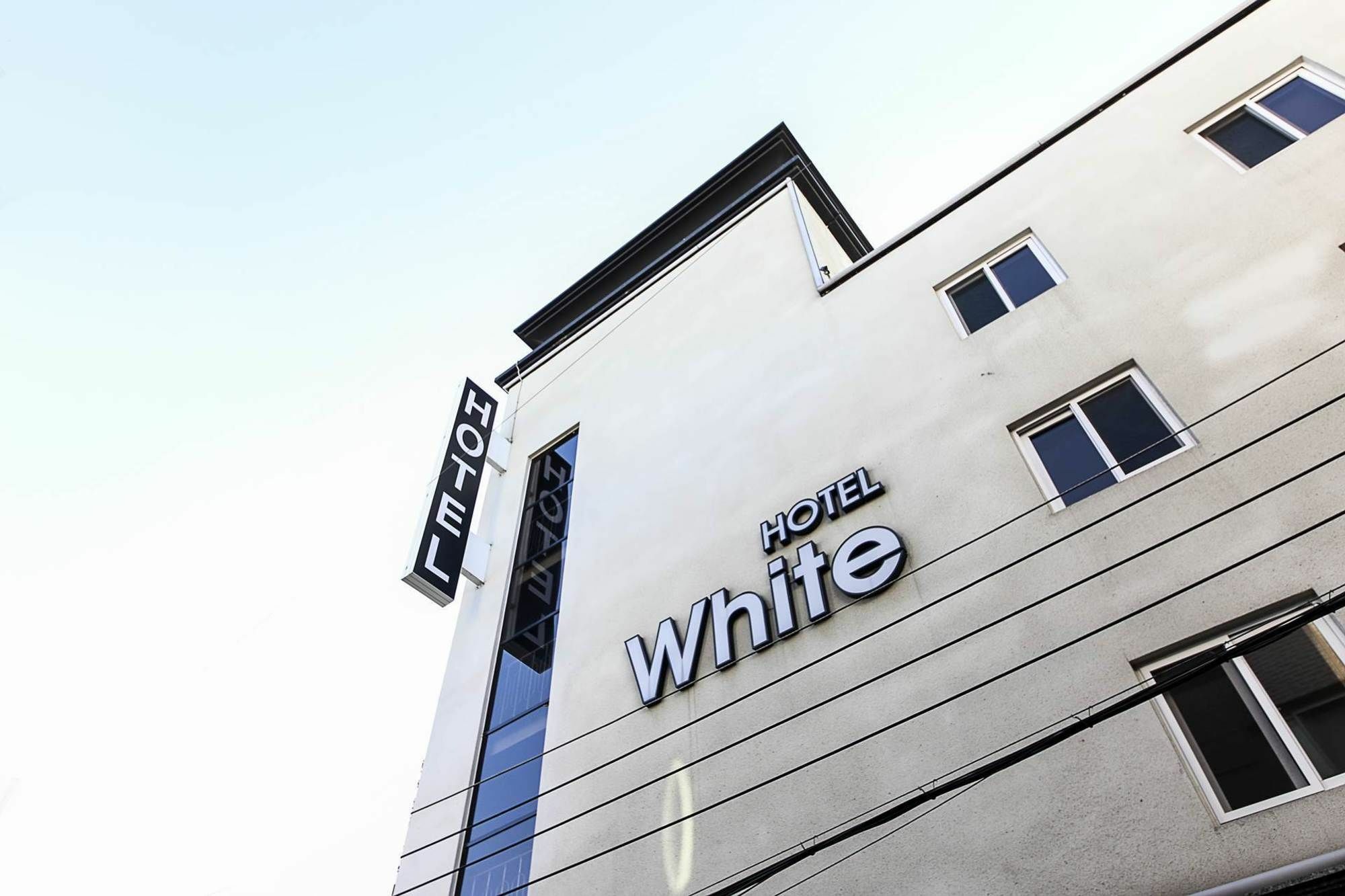 White Hotel Suwon Exterior foto